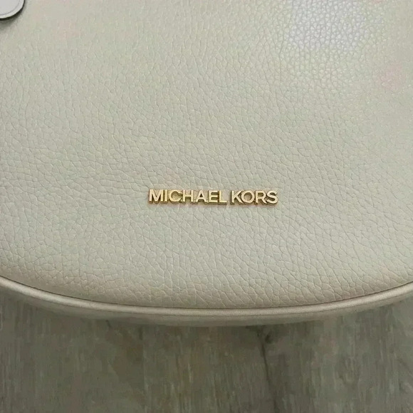 MICHAEL KORS - Dover Large Signature Logo Shoulder Bag - Picture 3 of 9